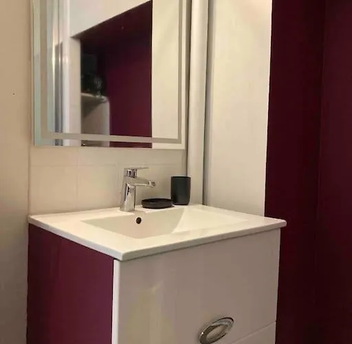 Coeur De Ville, Balcon & Parking Gratuit Appartamento